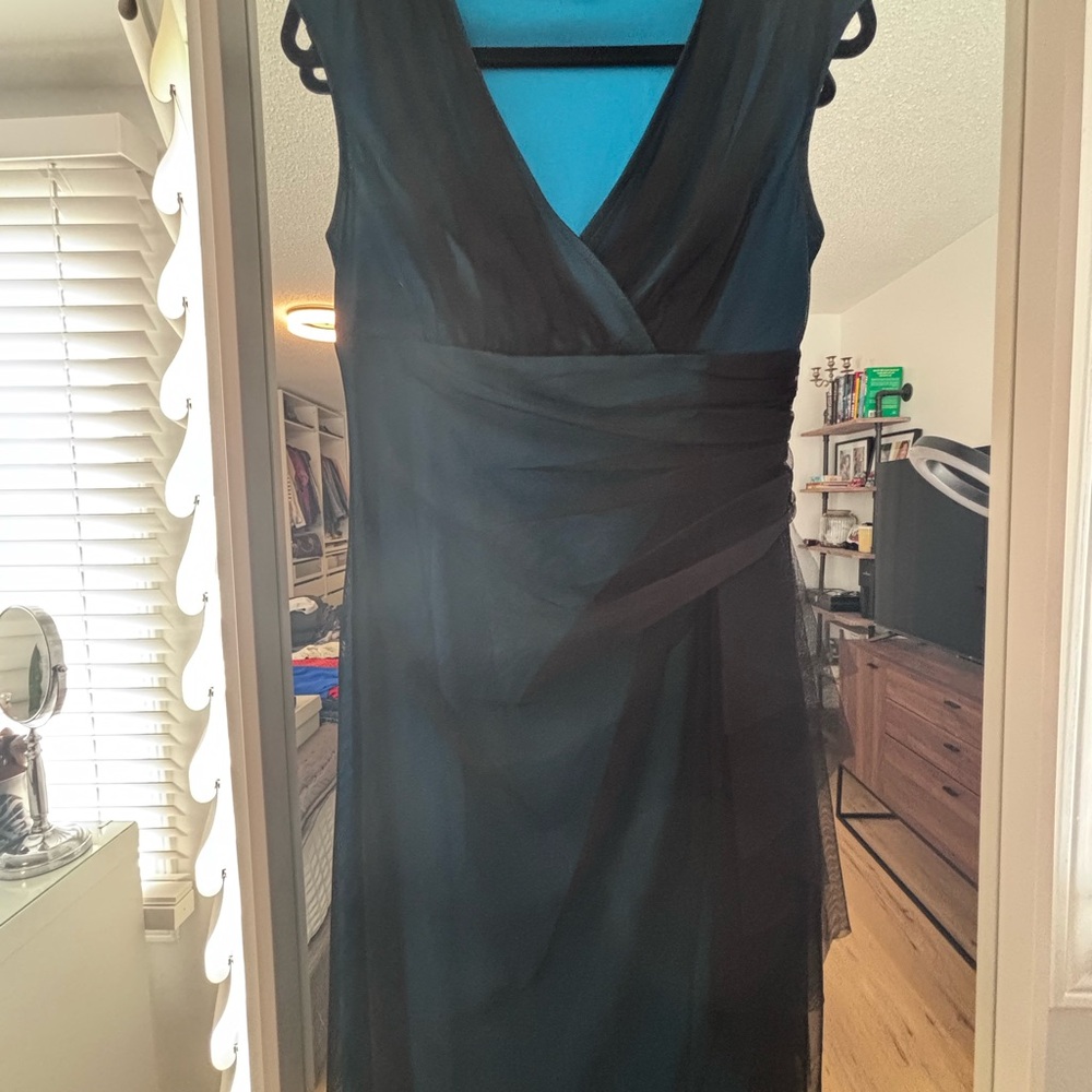 London Times Black & Blue V-Neck Sleeveless Tule Wrap Dress with side zipper